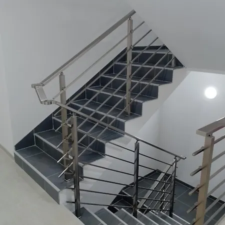 Petrovic 3 Apartment *